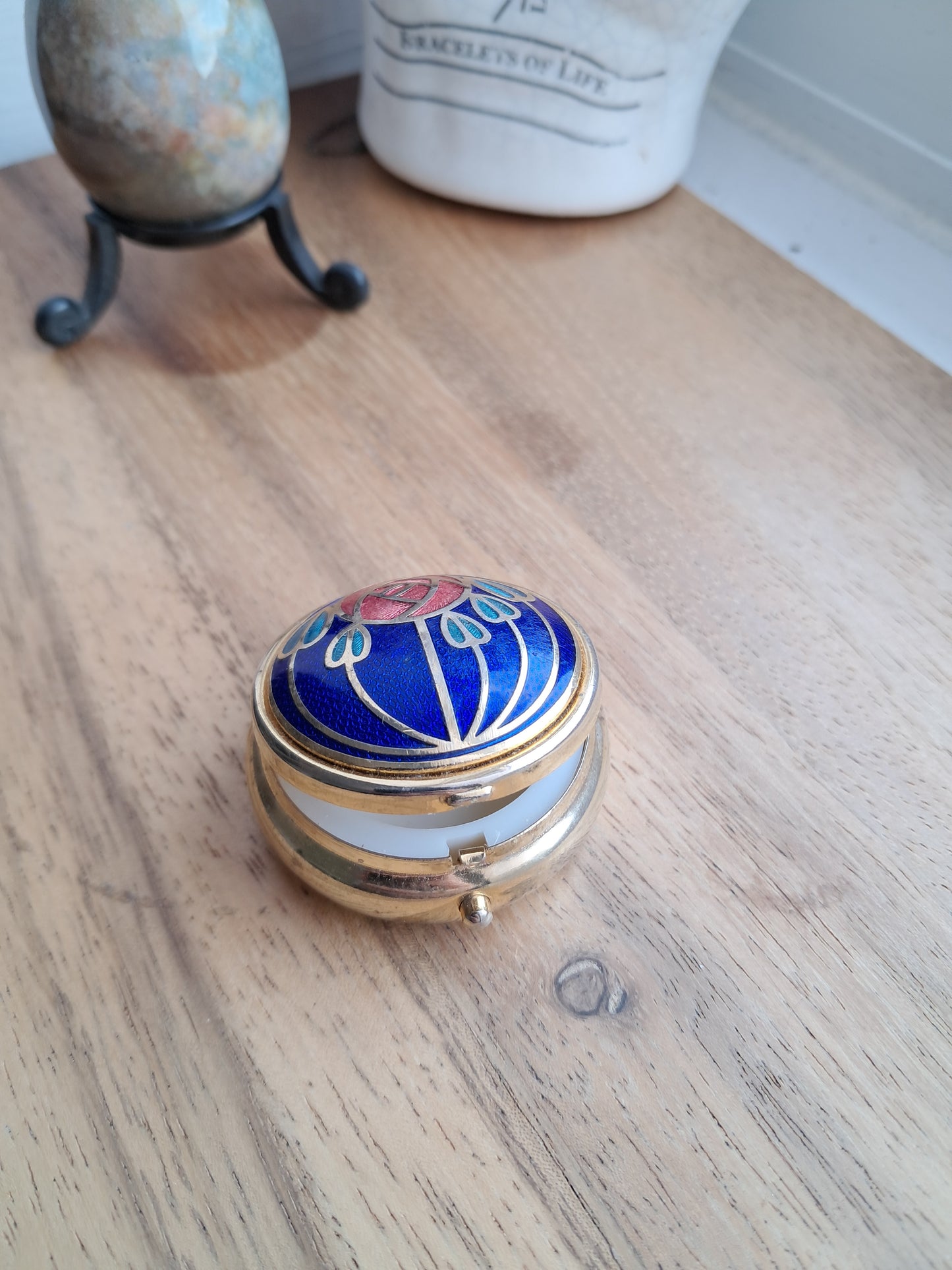 Vintage Art Deco Pill/Trinket box