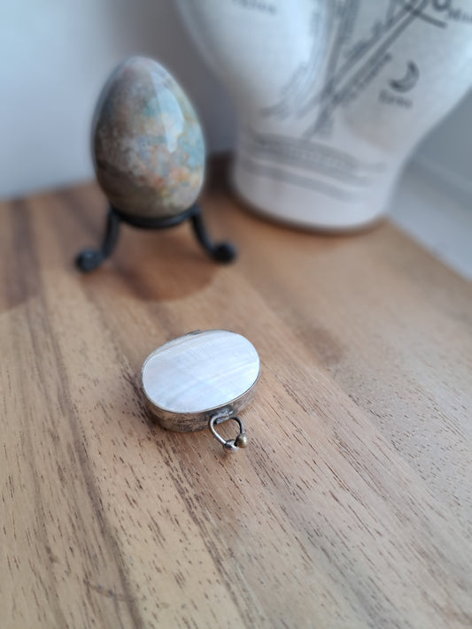 Vintage Mother of pearl Pill/Trinket box
